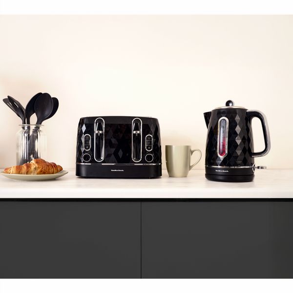 Hamilton Beach Kettle And Toaster Set Diamond Collection Black