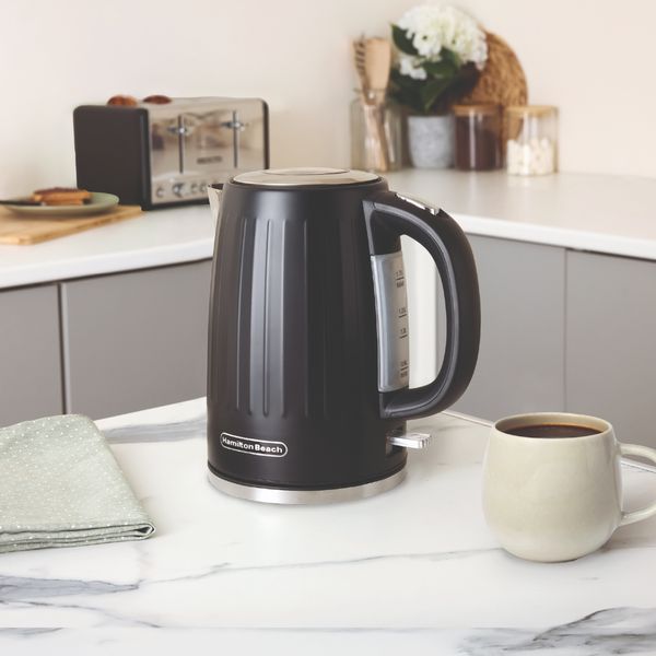 Hamilton Beach Kettle And Toaster Set Harmony Collection Espresso Black